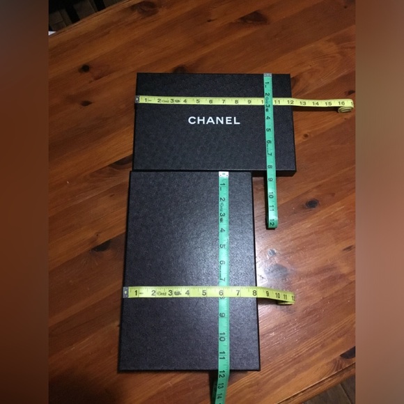 CHANEL EMPTY BOX W/2 NEW DUST BAGS SOME TISSUE BOOK-FINAL PRICE - Picture 11 of 16